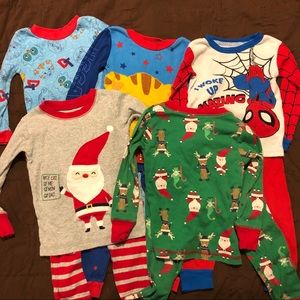 Set of five 2T pajamas (pants and tops)
